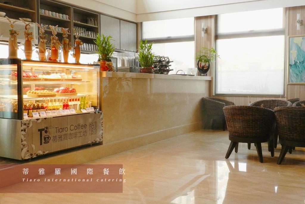 Darlon Hotel Hsinchu City Exterior photo